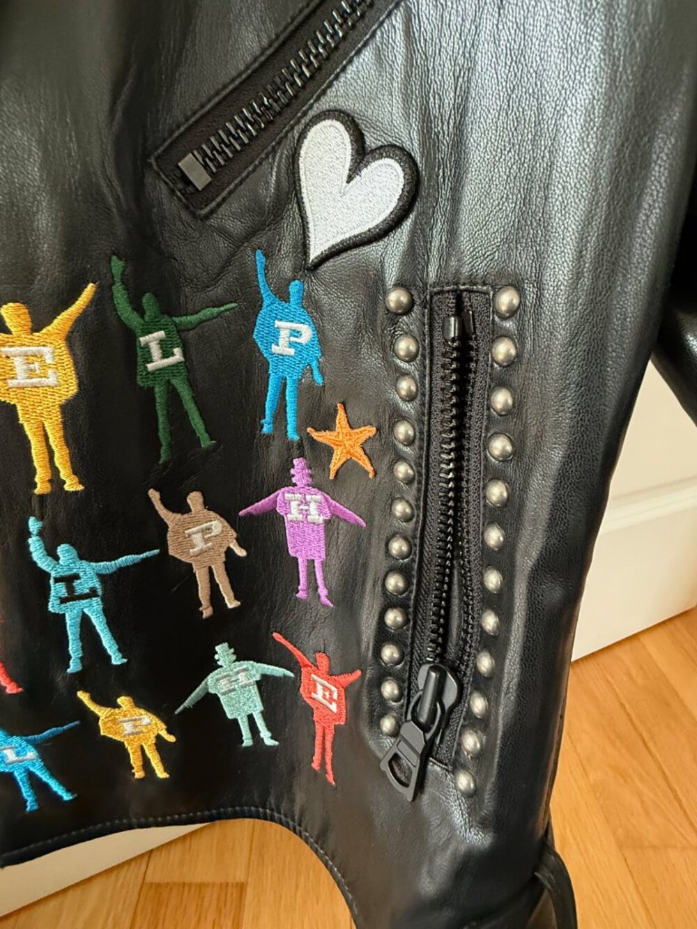 Alice & Olivia Beatles Collection Vegan Leather Jacket in Mint Condition - Picture 5 of 11